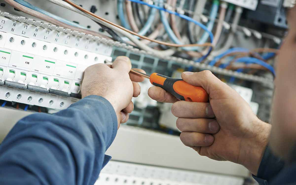 Indicators It’s Time for a Commercial Electrical Contractor